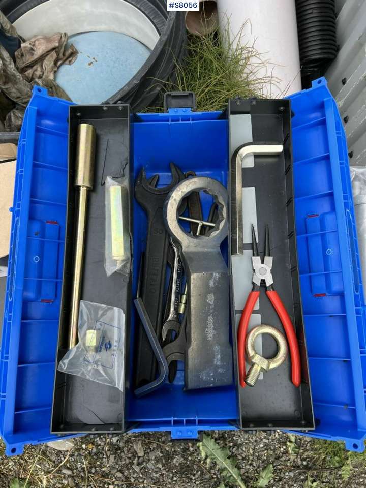 Hydraulic hammer Soosan SB100TS-P - مطرقة هيدروليكية: صور 3 Hydraulic hammer Soosan SB100TS-P - مطرقة هيدروليكية: صور 3
