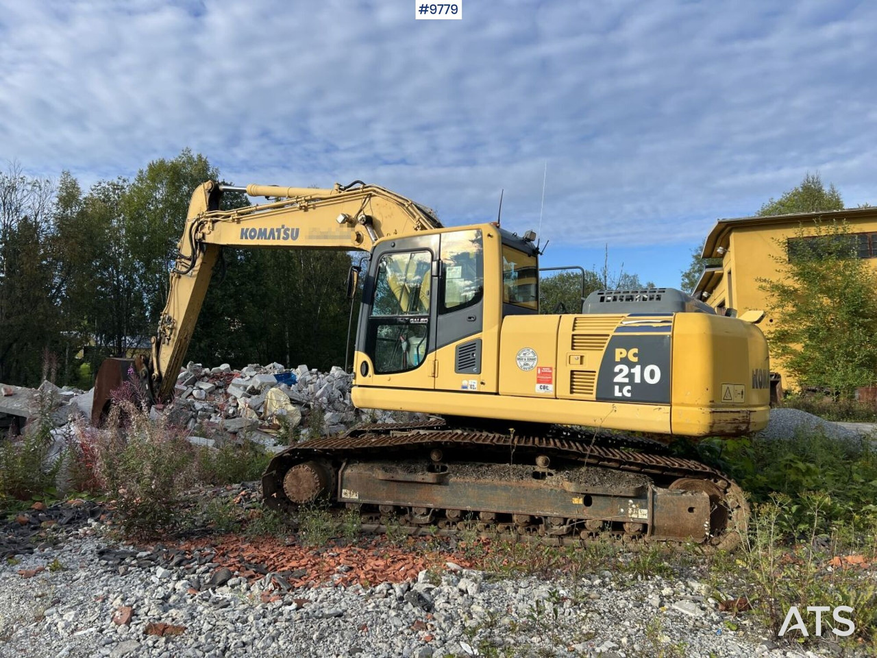 حفارات زحافة KOMATSU PC210LC-8 Excavator with buckets: صور 7