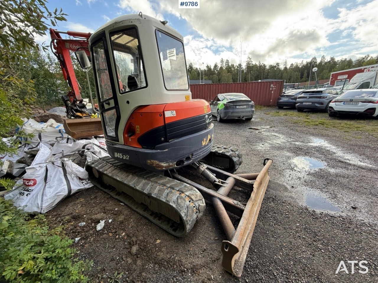 Kubota U45-3a crawler excavator with tiltrotator and buckets - حفارة مصغرة: صور 5 Kubota U45-3a crawler excavator with tiltrotator and buckets - حفارة مصغرة: صور 5
