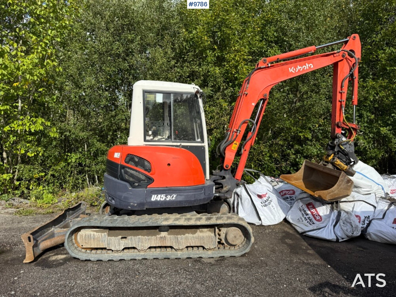 Kubota U45-3a crawler excavator with tiltrotator and buckets - حفارة مصغرة: صور 1 Kubota U45-3a crawler excavator with tiltrotator and buckets - حفارة مصغرة: صور 1
