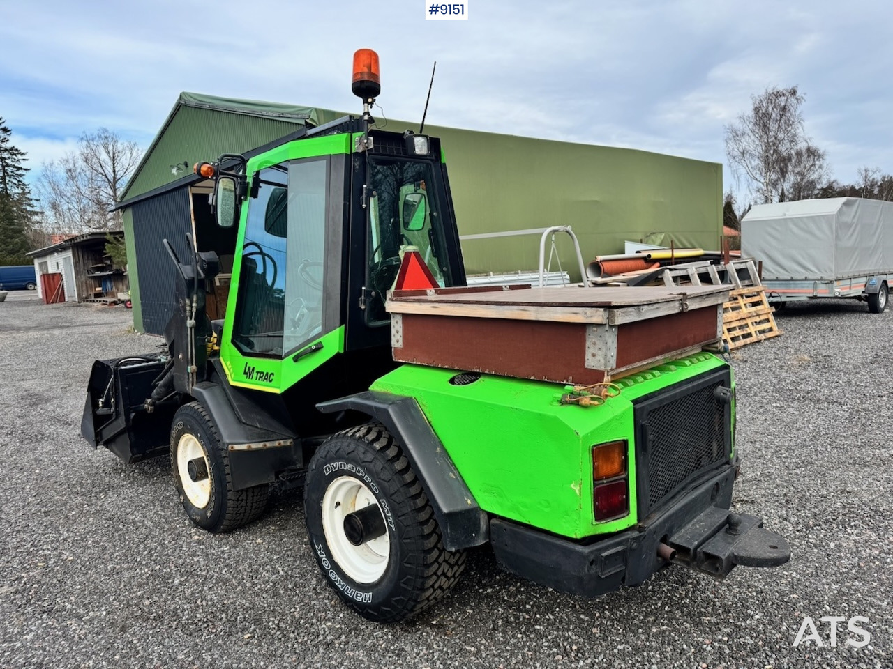 LM TRAC Skid steer loader with gears (VIDEO) - سيارة بلدية: صور 4 LM TRAC Skid steer loader with gears (VIDEO) - سيارة بلدية: صور 4