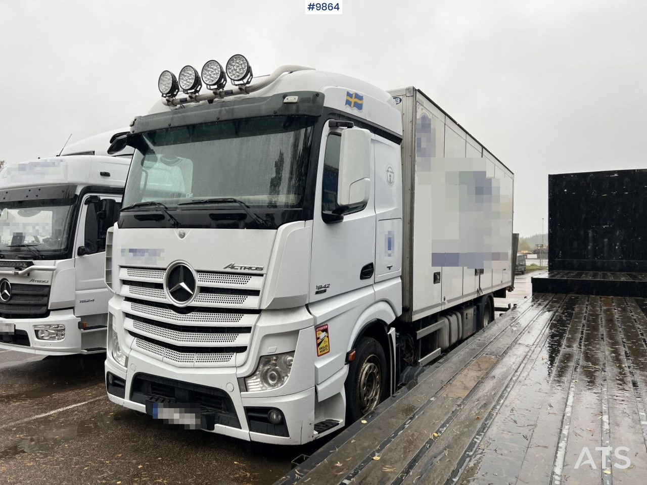 MERCEDES-BENZ ACTROS 963-0-A Box truck with tail lift - بصندوق مغلق شاحنة: صور 1 MERCEDES-BENZ ACTROS 963-0-A Box truck with tail lift - بصندوق مغلق شاحنة: صور 1