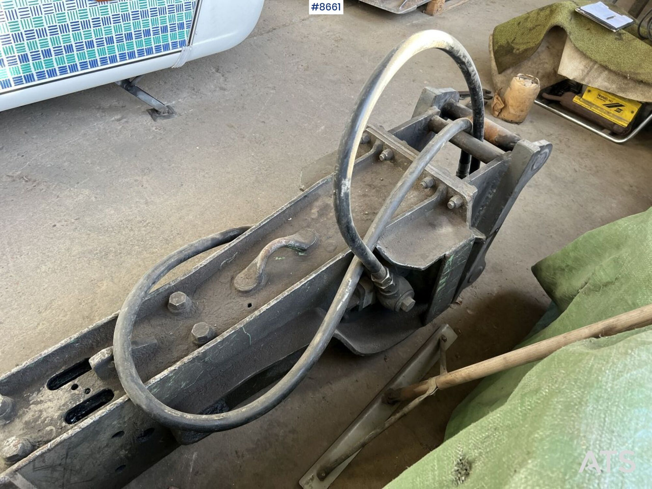 Montabert Hydraulic hammer S60 - مطرقة هيدروليكية: صور 5 Montabert Hydraulic hammer S60 - مطرقة هيدروليكية: صور 5