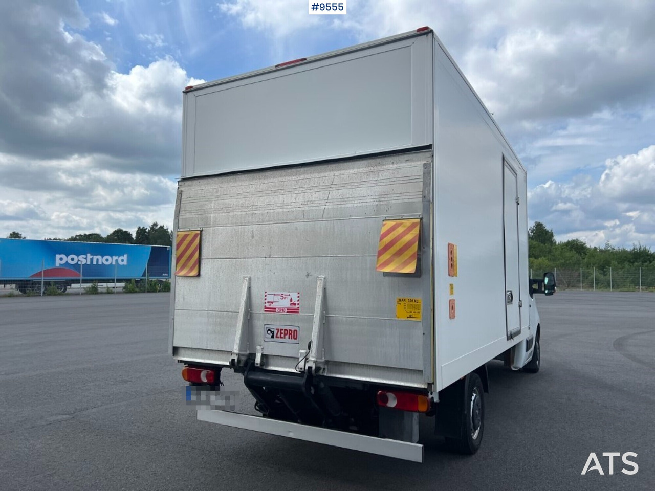 Renault Master with tail lift - الشاحنات الصغيرة صندوق مغلق: صور 3 Renault Master with tail lift - الشاحنات الصغيرة صندوق مغلق: صور 3