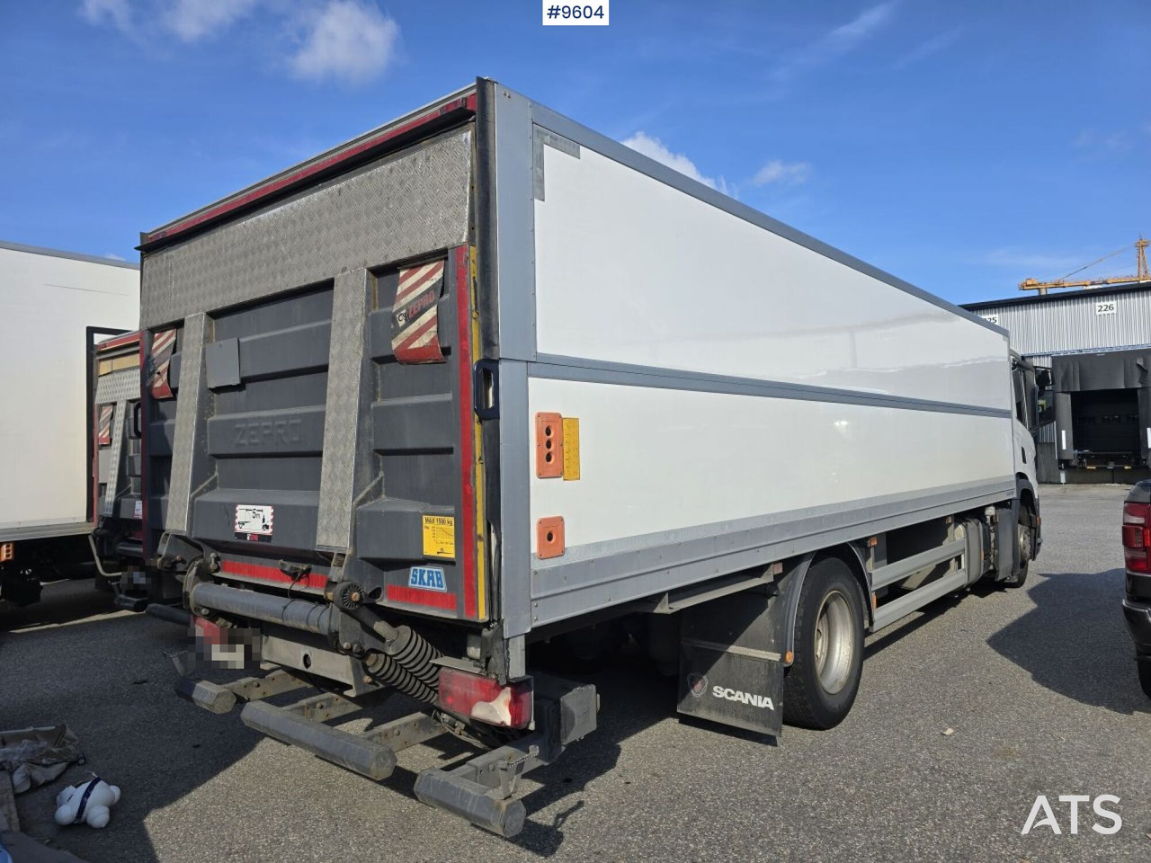 Scania P250 Liftable and lowerable body - بصندوق مغلق شاحنة: صور 3 Scania P250 Liftable and lowerable body - بصندوق مغلق شاحنة: صور 3