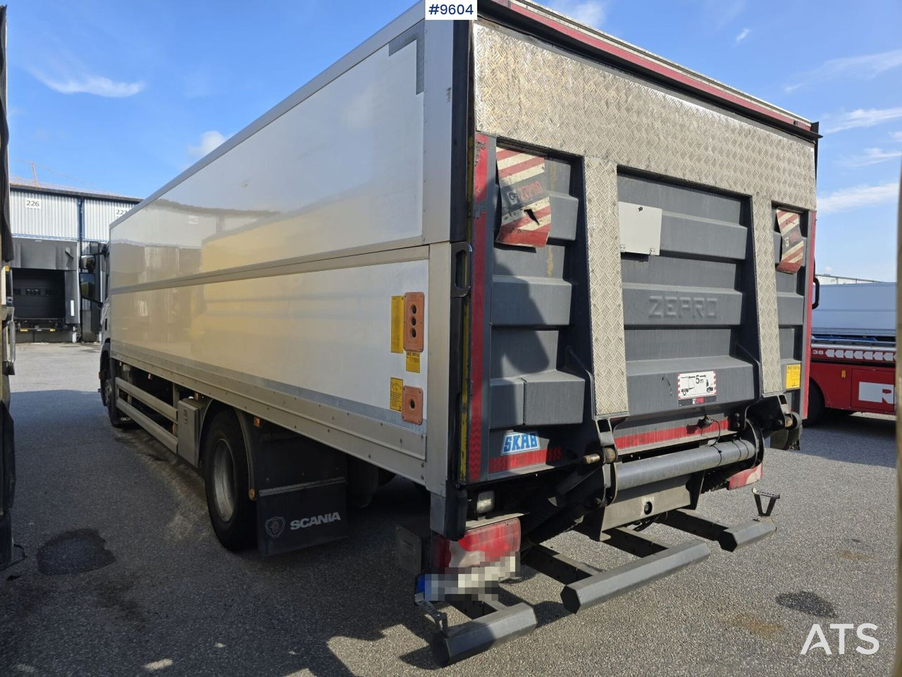 Scania P250 Liftable and lowerable body - بصندوق مغلق شاحنة: صور 4 Scania P250 Liftable and lowerable body - بصندوق مغلق شاحنة: صور 4