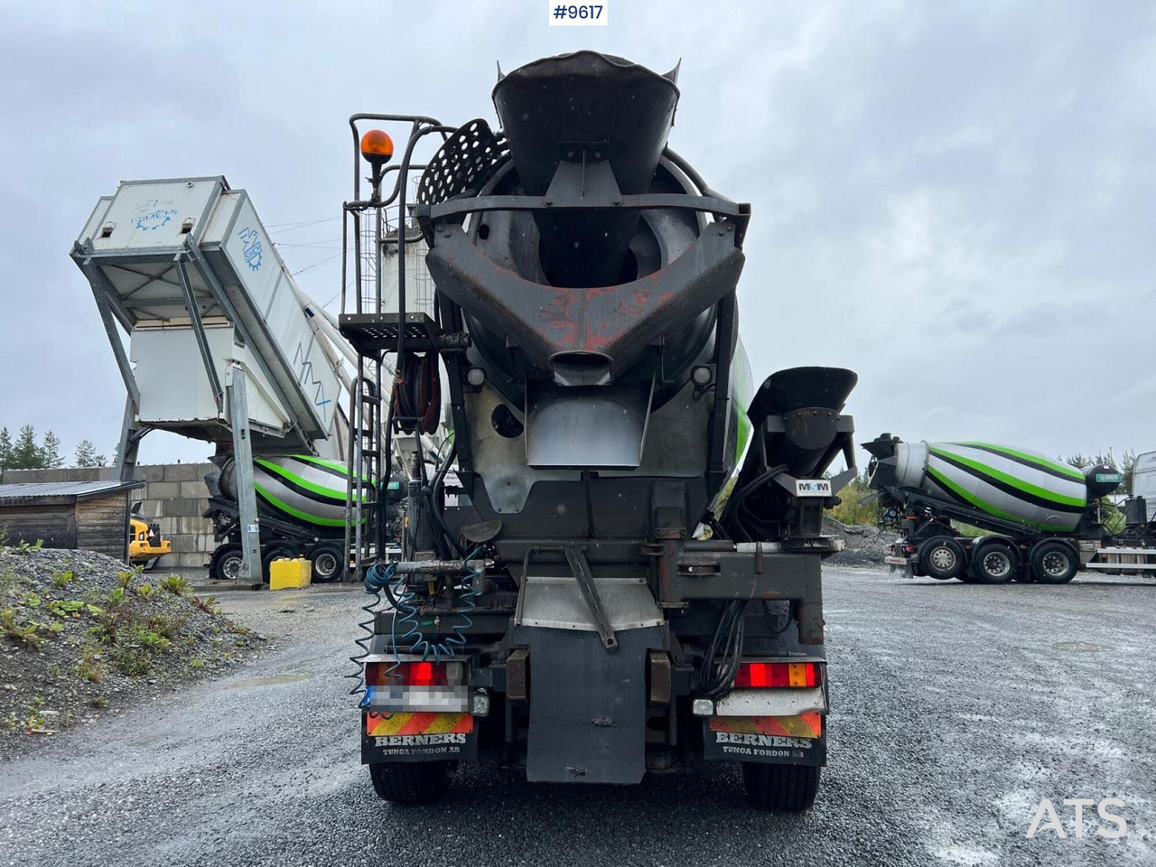 Scania R124 tridem with LAXO quick release / Concrete truck - شاحنة خلاطة خرسانة: صور 4 Scania R124 tridem with LAXO quick release / Concrete truck - شاحنة خلاطة خرسانة: صور 4