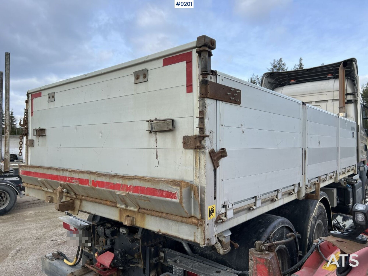 Scania R520 Tipper truck with plow equipment and underbite - قلابات: صور 5 Scania R520 Tipper truck with plow equipment and underbite - قلابات: صور 5
