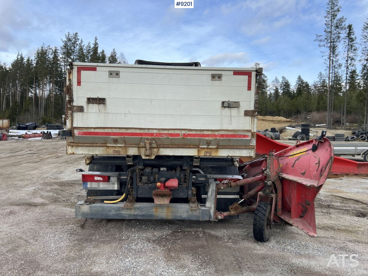 Scania R520 Tipper truck with plow equipment and underbite - قلابات: صور 3 Scania R520 Tipper truck with plow equipment and underbite - قلابات: صور 3