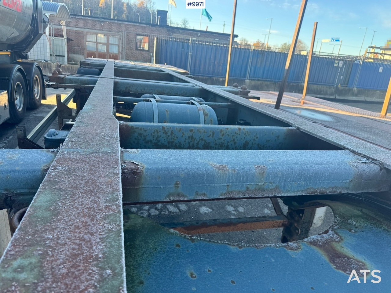 Schweriner CS40 container chassis. - الشاسية نصف مقطورة: صور 2 Schweriner CS40 container chassis. - الشاسية نصف مقطورة: صور 2