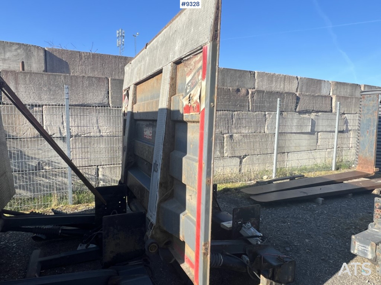 Tail lift - Zepro- ZHD 2000-155MA - باب خلفي للشحن: صور 2 Tail lift - Zepro- ZHD 2000-155MA - باب خلفي للشحن: صور 2