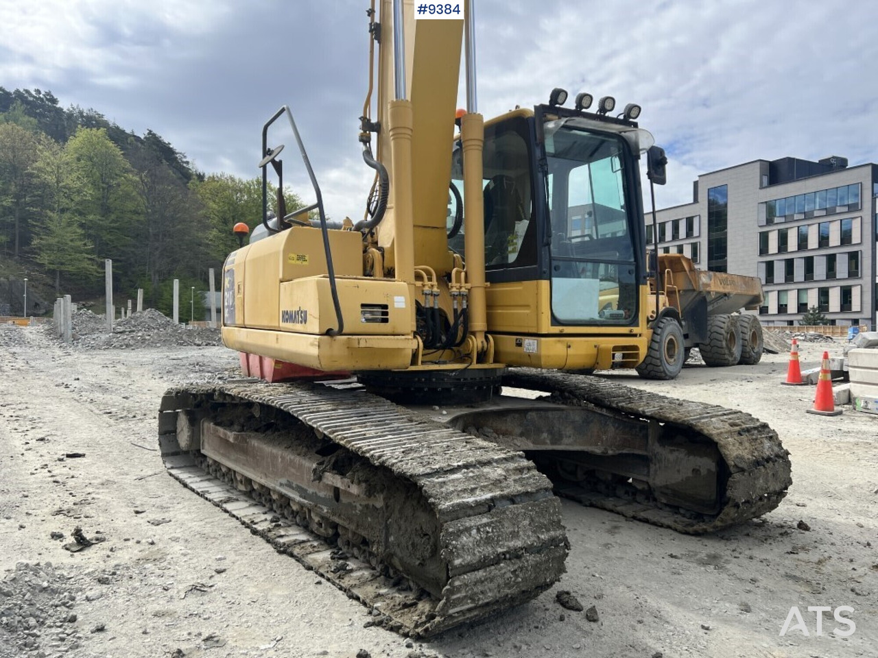 Tracked excavator Komatsu PC210LC (VIDEO) - حفارات زحافة: صور 2 Tracked excavator Komatsu PC210LC (VIDEO) - حفارات زحافة: صور 2