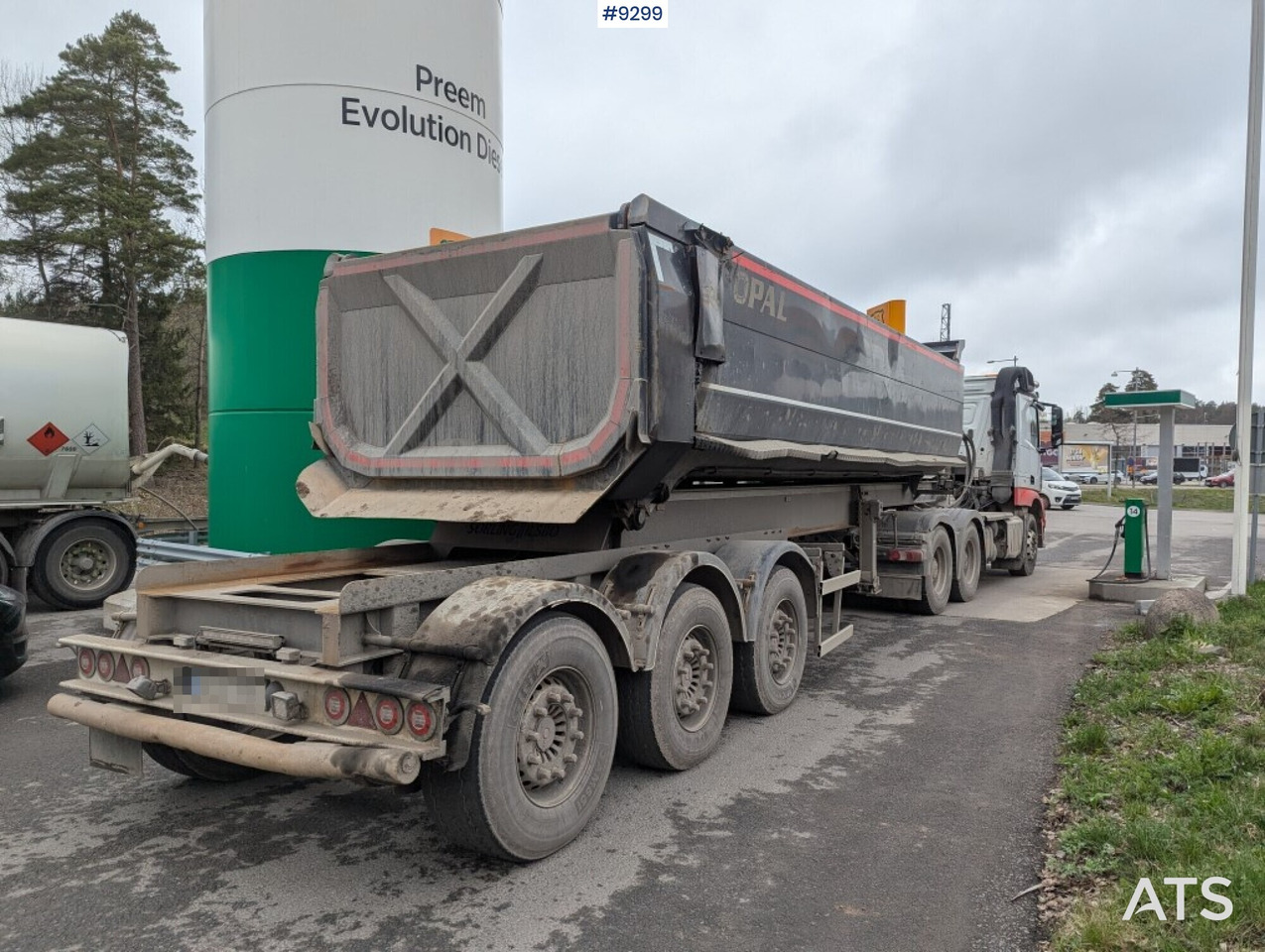 Tractor Unit Mercedes-Benz Arocs 3351 6x4 with tipper trailer - شاحنة جرار: صور 4 Tractor Unit Mercedes-Benz Arocs 3351 6x4 with tipper trailer - شاحنة جرار: صور 4