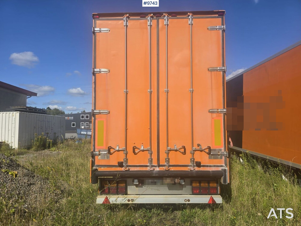 Trailer Ekeri Openable right side - بصندوق مغلق نصف مقطورة: صور 5 Trailer Ekeri Openable right side - بصندوق مغلق نصف مقطورة: صور 5