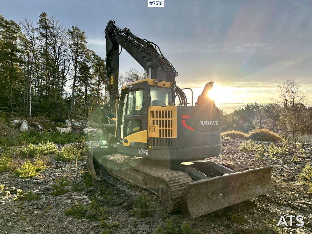 Volvo ECR145DL Crawler excavator with rotor and buckets - حفارات زحافة: صور 5 Volvo ECR145DL Crawler excavator with rotor and buckets - حفارات زحافة: صور 5