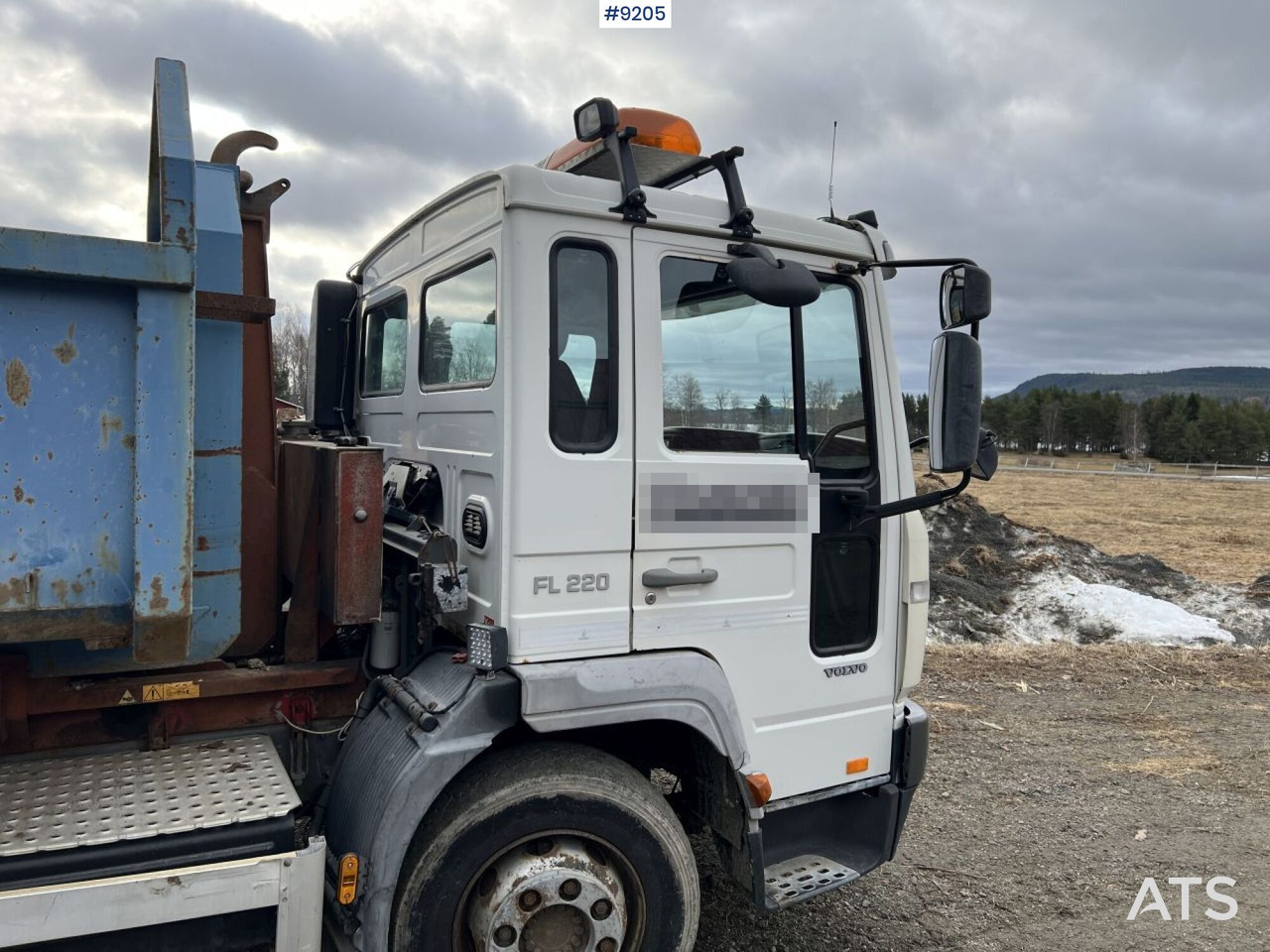 Volvo FL 6 4X2 Truncated hooklift with flatbed - شاحنة ذات الخطاف: صور 5 Volvo FL 6 4X2 Truncated hooklift with flatbed - شاحنة ذات الخطاف: صور 5