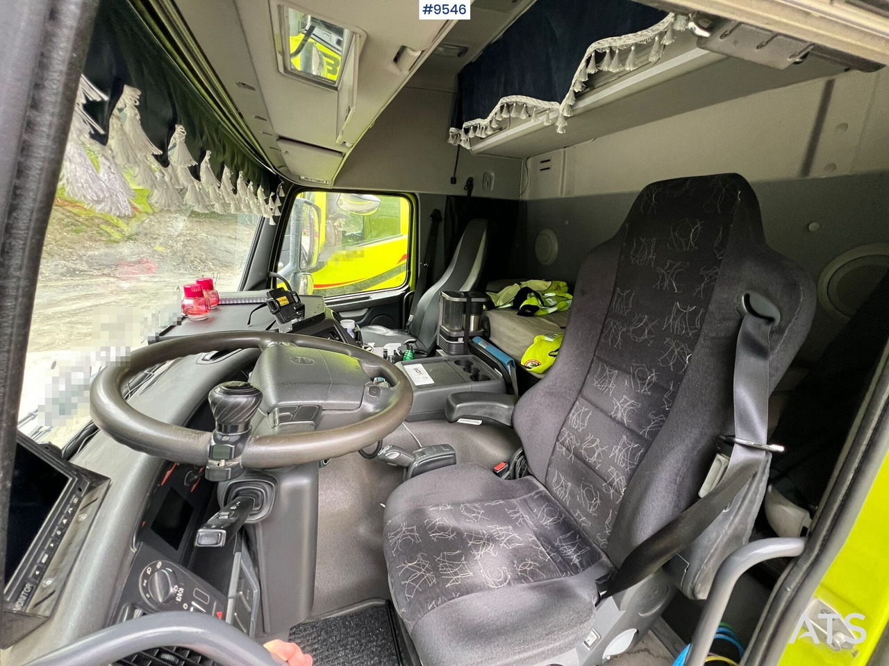 Volvo FM 8*4 Tridem Lastväxlare - شاحنة ذات الخطاف: صور 5 Volvo FM 8*4 Tridem Lastväxlare - شاحنة ذات الخطاف: صور 5