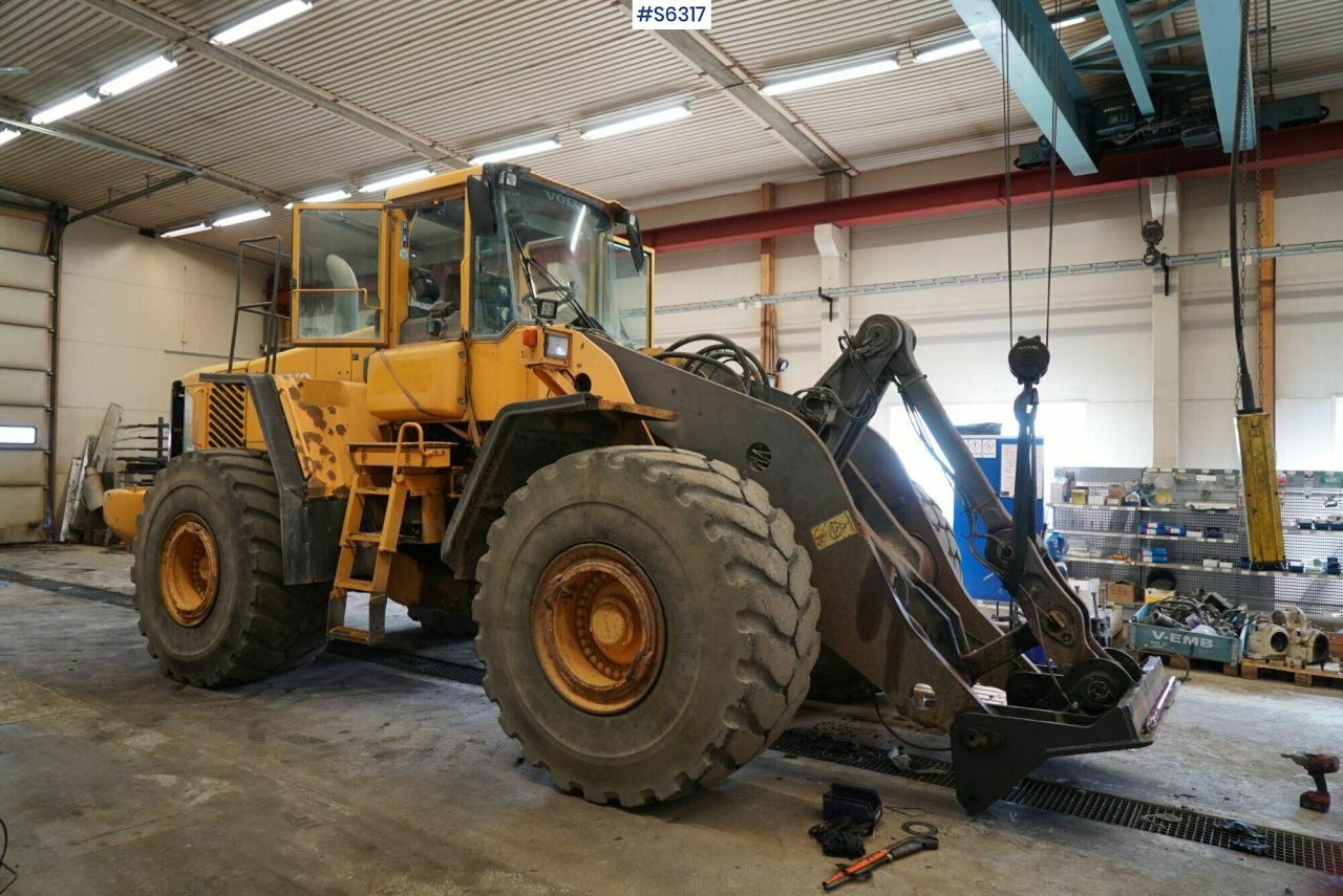 WHEEL LOADER VOLVO L220 E - اللودر بعجل: صور 1 WHEEL LOADER VOLVO L220 E - اللودر بعجل: صور 1
