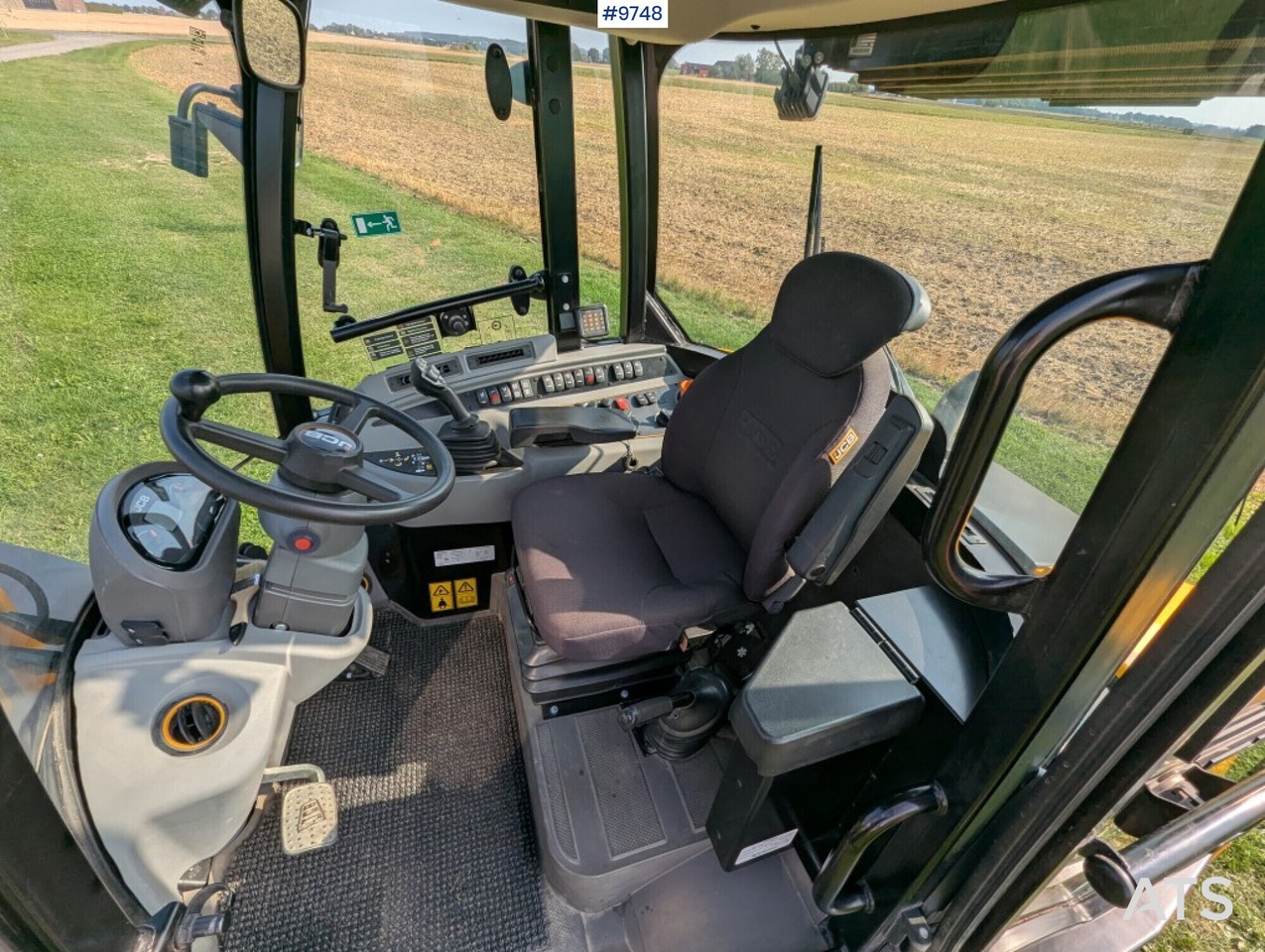 Wheel loader JCB 409 Stage V Nordic Edition 40km/h with attachments - اللودر بعجل: صور 5 Wheel loader JCB 409 Stage V Nordic Edition 40km/h with attachments - اللودر بعجل: صور 5