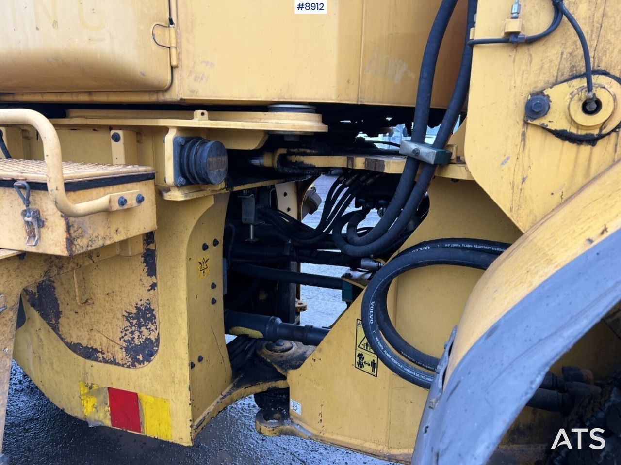 اللودر بعجل Wheel loader - Volvo L110E (SEE VIDEO): صور 29