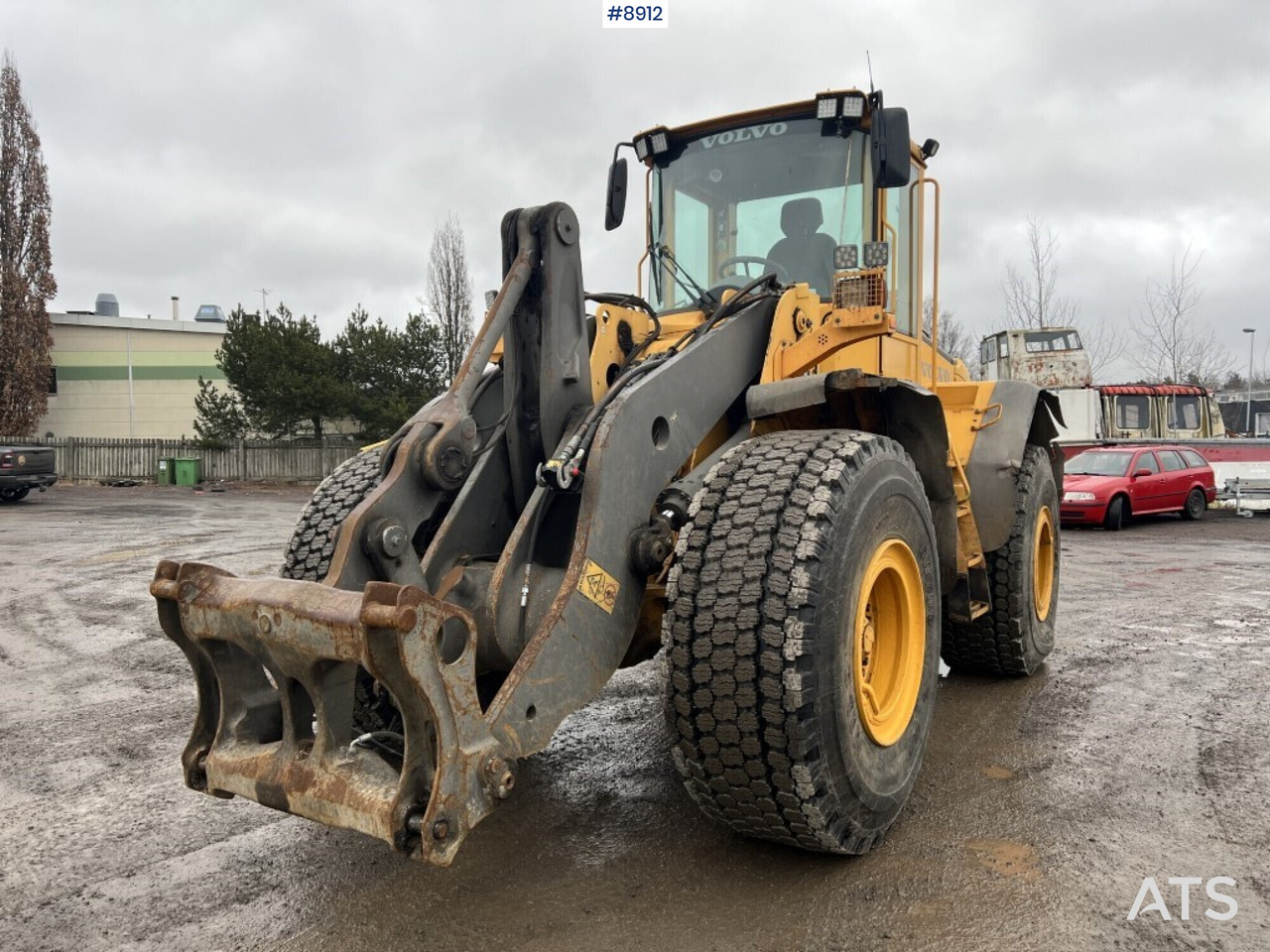 Wheel loader - Volvo L110E - اللودر بعجل: صور 1 Wheel loader - Volvo L110E - اللودر بعجل: صور 1
