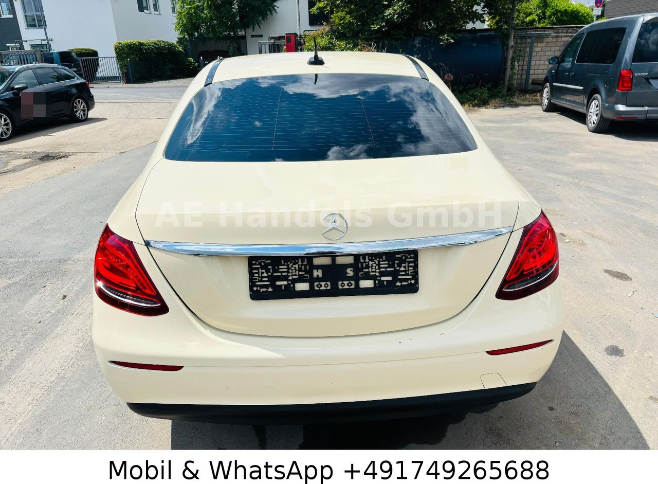 Mercedes-Benz E 220 d *Leder / Sitzheizung / Tempomat - سيدان: صور 4 Mercedes-Benz E 220 d *Leder / Sitzheizung / Tempomat - سيدان: صور 4