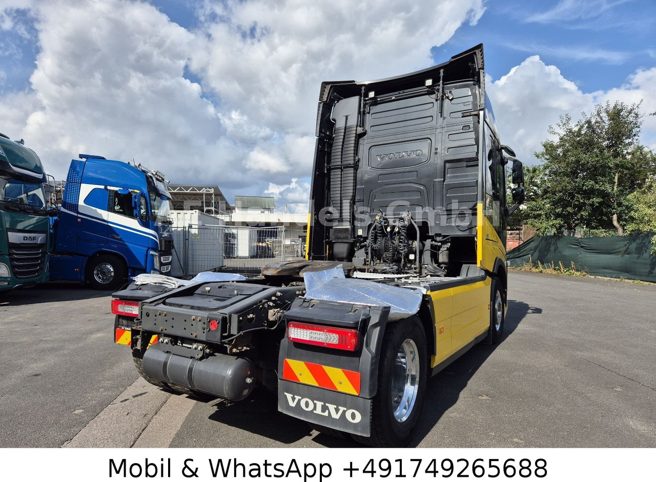 Volvo FH 500 Globe*Retarder/Standklima/ACC/Vollspoiler - شاحنة جرار: صور 3 Volvo FH 500 Globe*Retarder/Standklima/ACC/Vollspoiler - شاحنة جرار: صور 3