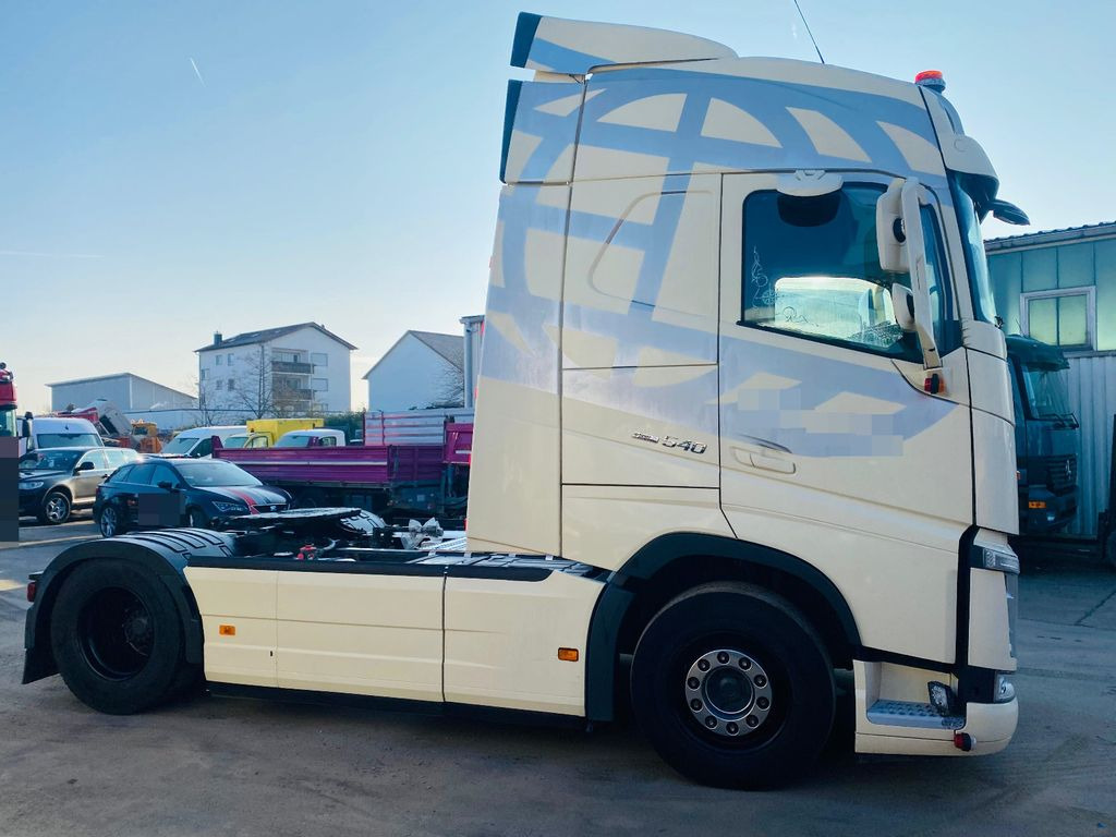 Volvo FH 540 Globe BL I-Shift Dual*VEB/2-KreisHydr/ACC - شاحنة جرار: صور 2 Volvo FH 540 Globe BL I-Shift Dual*VEB/2-KreisHydr/ACC - شاحنة جرار: صور 2