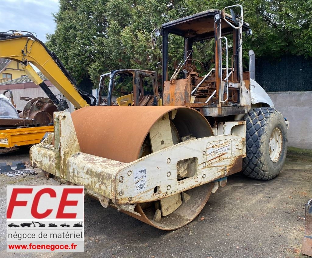 CAT CS-563E Origine Française /Certificat CE endommagé - مدحلة: صور 1 CAT CS-563E Origine Française /Certificat CE endommagé - مدحلة: صور 1