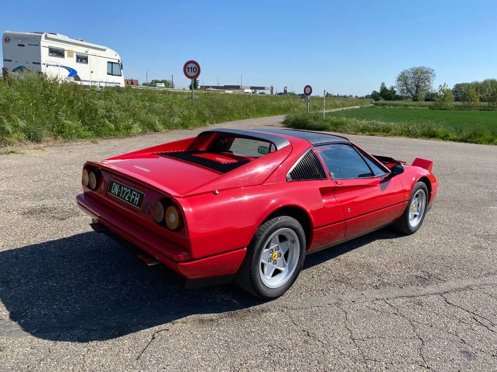 Ferrari 328 GTS / Origine Française endommagé - سيارة: صور 5 Ferrari 328 GTS / Origine Française endommagé - سيارة: صور 5