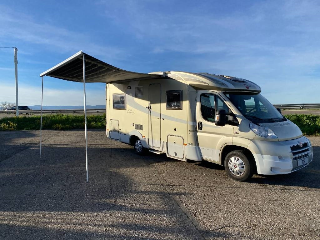 Fiat BURSTNER Privilège T615-DUCATO 130 M/Jet endommagé - موتر هوم شبه متكامل: صور 4 Fiat BURSTNER Privilège T615-DUCATO 130 M/Jet endommagé - موتر هوم شبه متكامل: صور 4