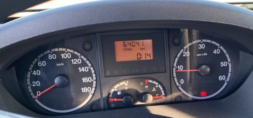 موتر هوم شبه متكامل Fiat BURSTNER Privilège T615-DUCATO 130 M/Jet endommagé: صور 10