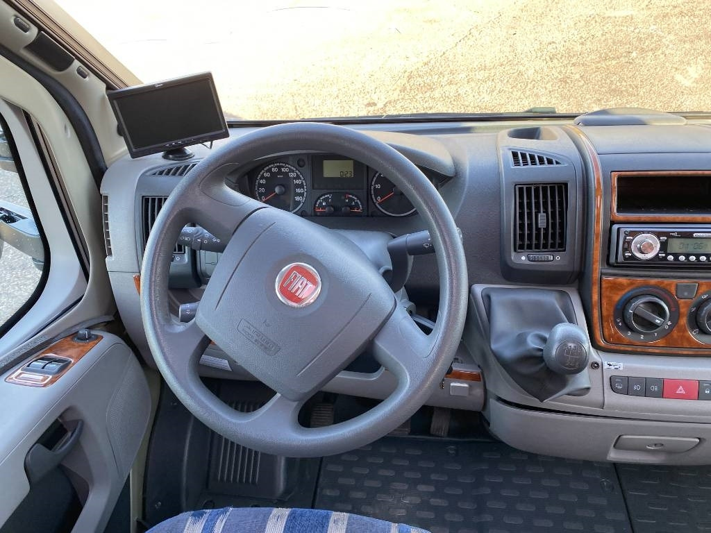 موتر هوم شبه متكامل Fiat BURSTNER Privilège T615-DUCATO 130 M/Jet endommagé: صور 48