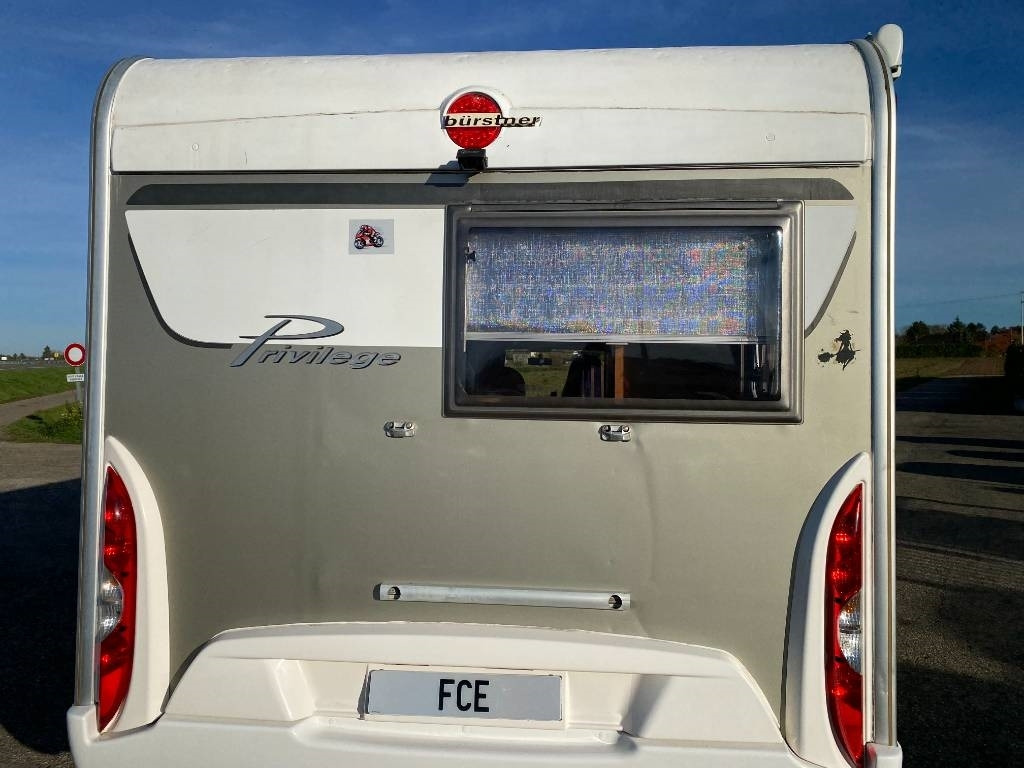 موتر هوم شبه متكامل Fiat BURSTNER Privilège T615-DUCATO 130 M/Jet endommagé: صور 38