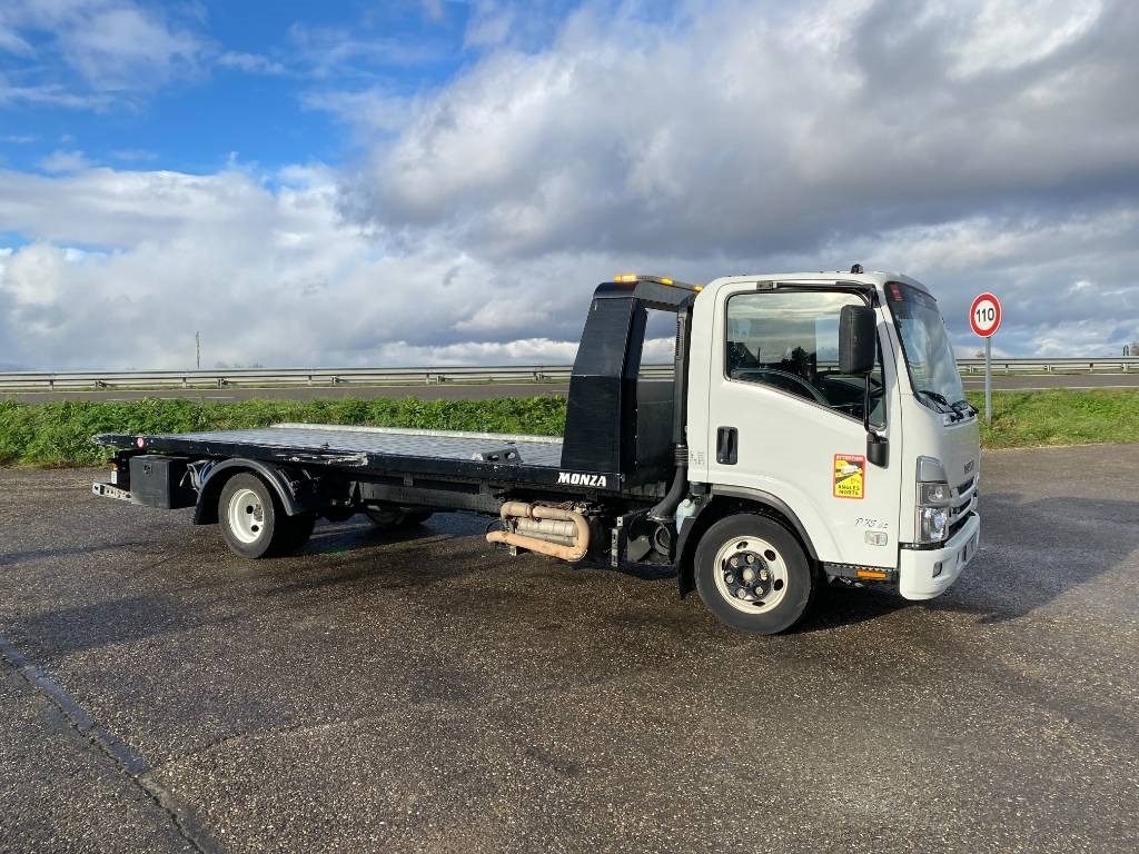 Isuzu P75-S2/MONZA 1er Main Carte grise Française - سيارة السحب للتصليح: صور 4 Isuzu P75-S2/MONZA 1er Main Carte grise Française - سيارة السحب للتصليح: صور 4