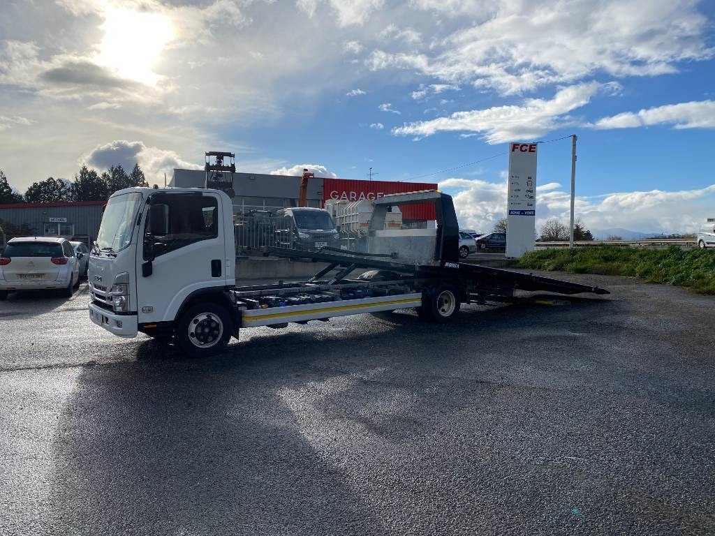 Isuzu P75-S2/MONZA 1er Main Carte grise Française - سيارة السحب للتصليح: صور 2 Isuzu P75-S2/MONZA 1er Main Carte grise Française - سيارة السحب للتصليح: صور 2