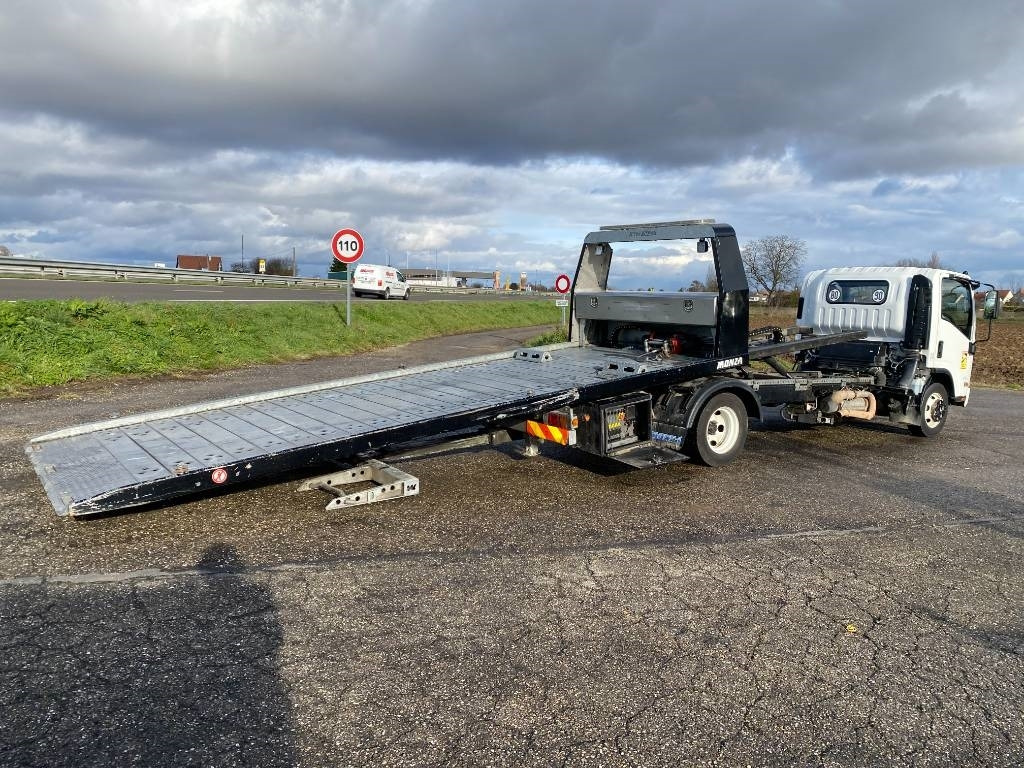 سيارة السحب للتصليح Isuzu P75-S2/MONZA 1er Main Carte grise Française: صور 7 سيارة السحب للتصليح Isuzu P75-S2/MONZA 1er Main Carte grise Française: صور 7