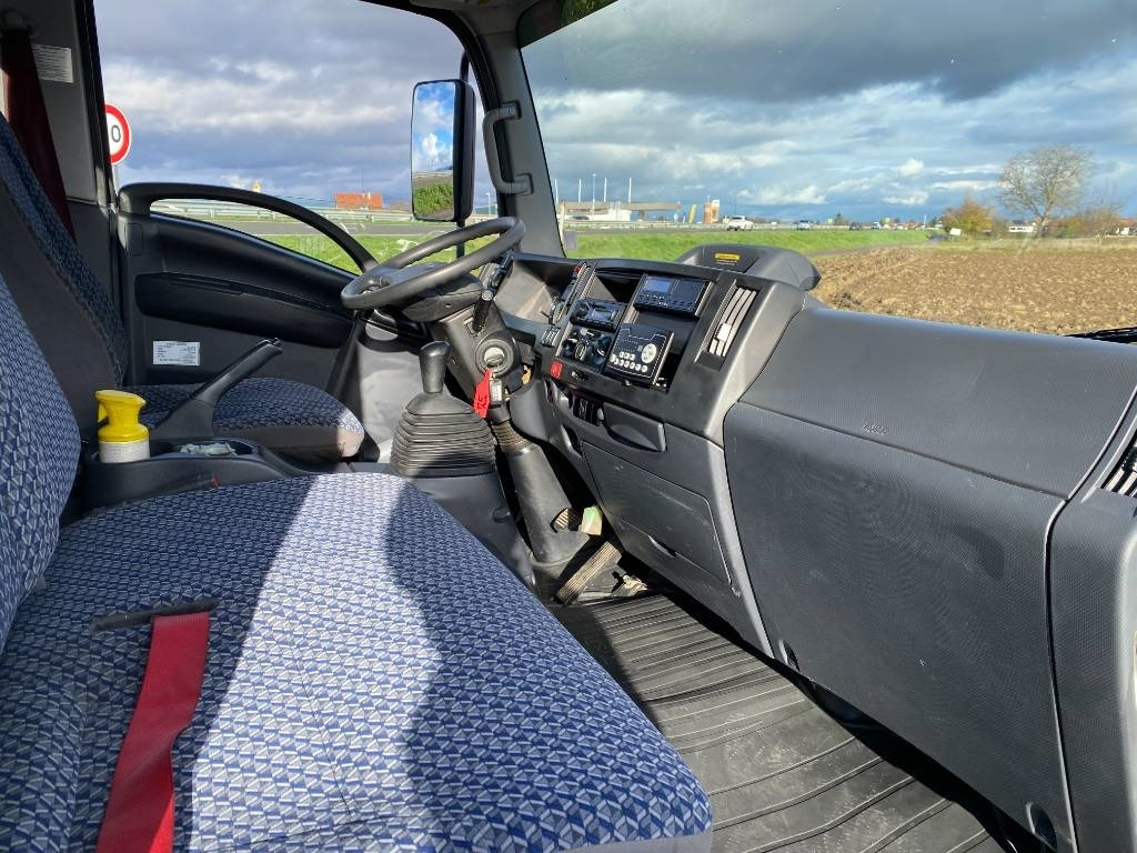 سيارة السحب للتصليح Isuzu P75-S2/MONZA 1er Main Carte grise Française: صور 36 سيارة السحب للتصليح Isuzu P75-S2/MONZA 1er Main Carte grise Française: صور 36