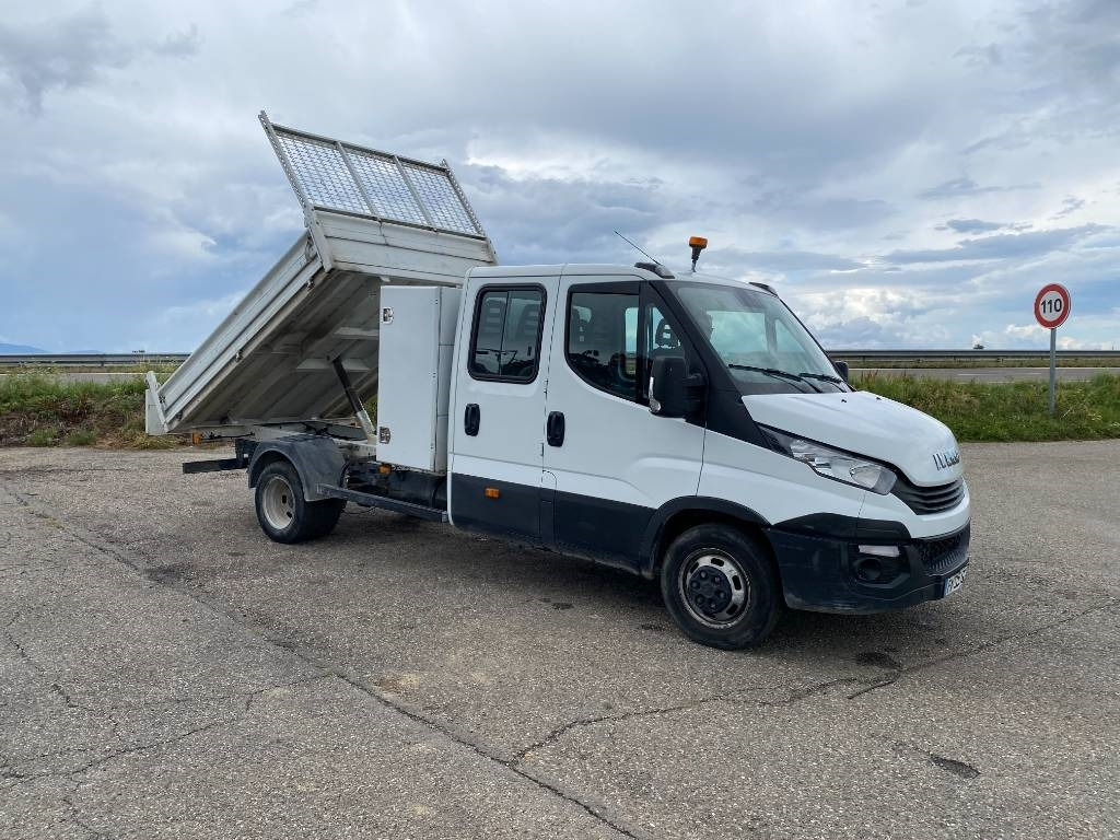 Iveco DAILY 35-140 C14 2.3D/140 / JPM VULCAIN endommagé - قلاب صغير, الشاحنات الصغيرة كابينة مزدوجة: صور 5 Iveco DAILY 35-140 C14 2.3D/140 / JPM VULCAIN endommagé - قلاب صغير, الشاحنات الصغيرة كابينة مزدوجة: صور 5