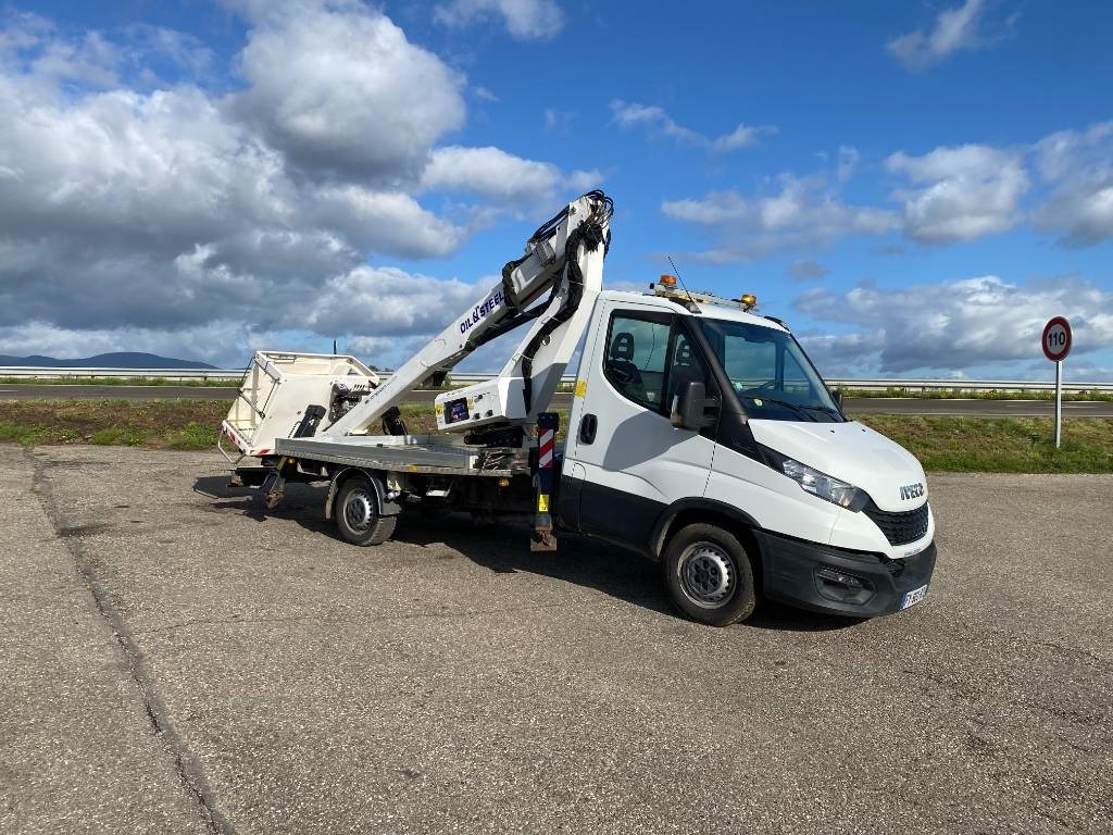 Iveco DAILY 35-140S / 2.3 Multijet 136-OIL&STEEL - مصاعد الازدهار محمولة على شاحنة: صور 4 Iveco DAILY 35-140S / 2.3 Multijet 136-OIL&STEEL - مصاعد الازدهار محمولة على شاحنة: صور 4