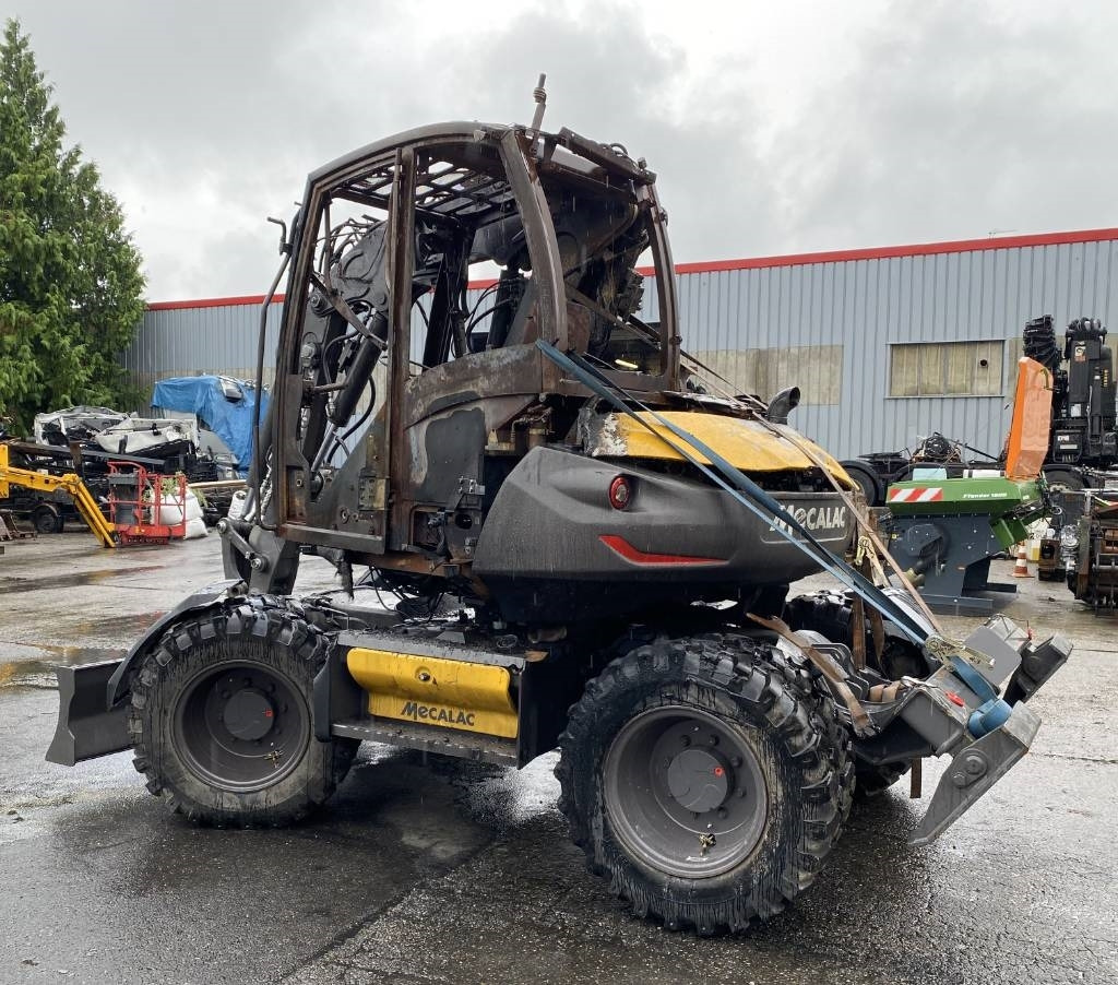 Mecalac 9 MWR / 1er Main Origine Française endommagée  - حفارة على عجلات: صور 4 Mecalac 9 MWR / 1er Main Origine Française endommagée  - حفارة على عجلات: صور 4