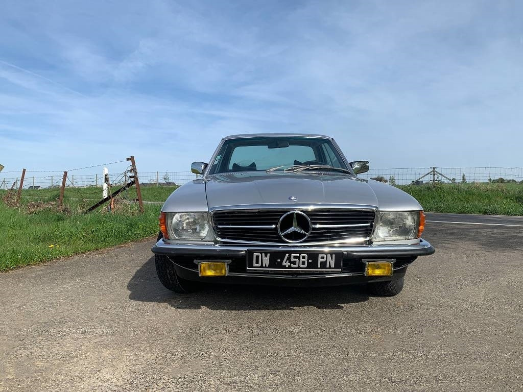 Mercedes-Benz 450 SLC Type 107 / Oldtimer - سيارة: صور 2 Mercedes-Benz 450 SLC Type 107 / Oldtimer - سيارة: صور 2
