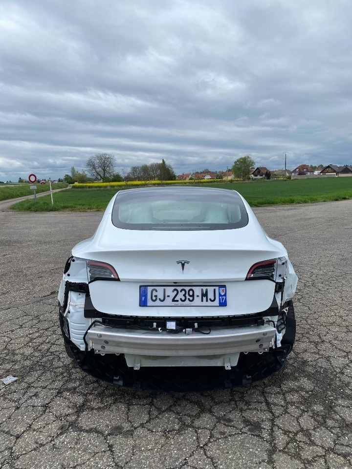 Tesla MODEL 3 5YJ3 - Rwd-Carte Grise Française endommagé - سيارة: صور 5 Tesla MODEL 3 5YJ3 - Rwd-Carte Grise Française endommagé - سيارة: صور 5