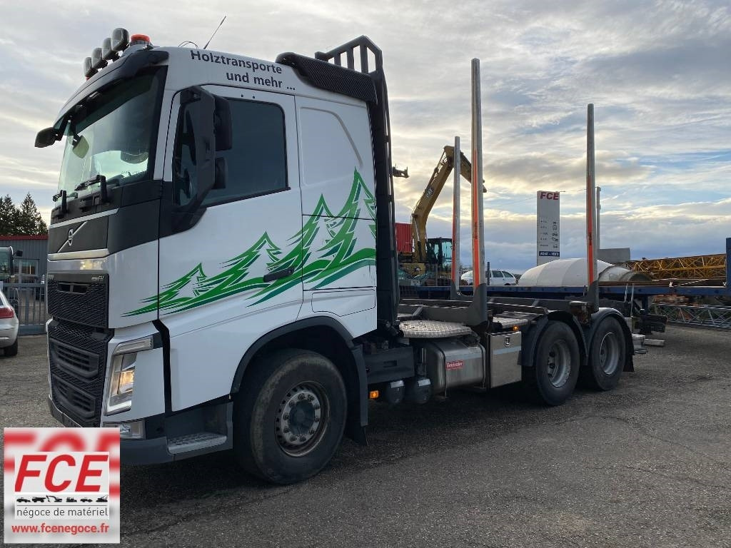 Volvo FH 460 6x4 /E6 VEB - شاحنة قطع الأشجار: صور 1 Volvo FH 460 6x4 /E6 VEB - شاحنة قطع الأشجار: صور 1