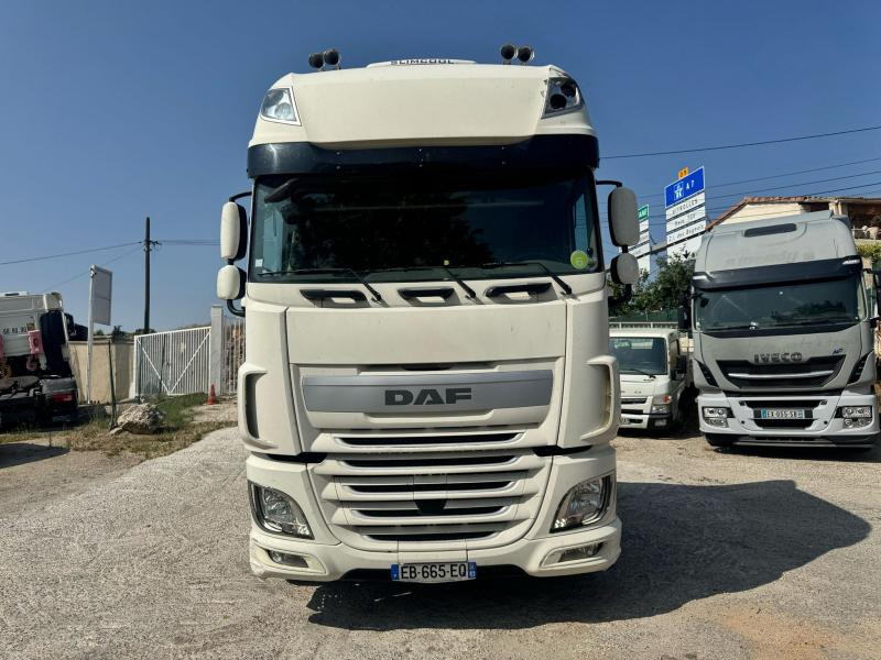 DAF XF 460 - شاحنة جرار: صور 2 DAF XF 460 - شاحنة جرار: صور 2