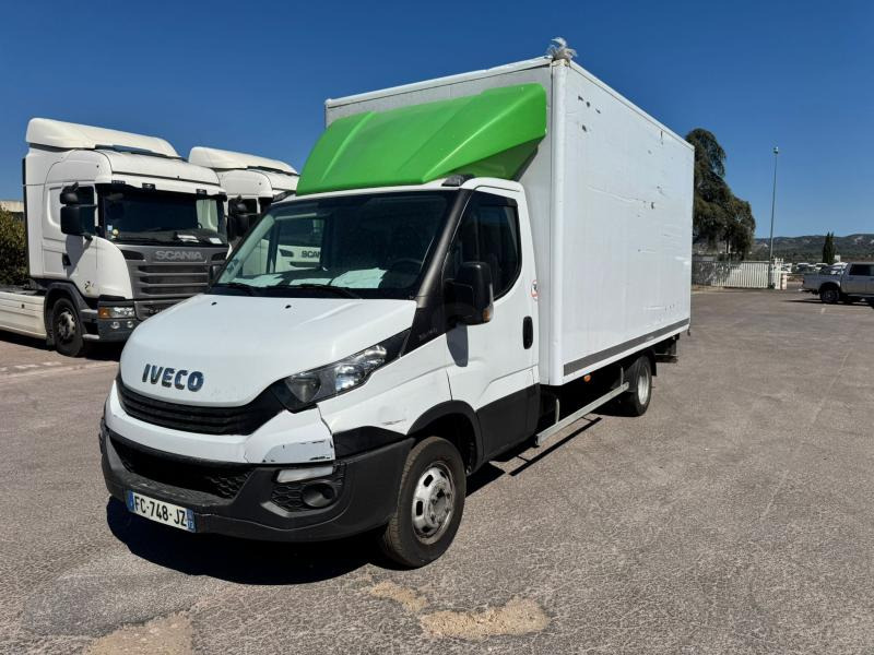 Iveco Daily 35C14 - الشاحنات الصغيرة صندوق مغلق: صور 3 Iveco Daily 35C14 - الشاحنات الصغيرة صندوق مغلق: صور 3