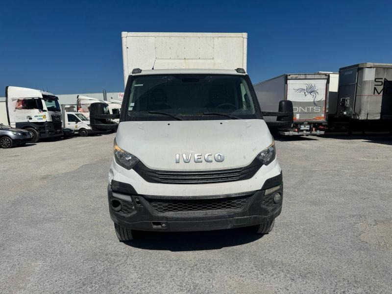 Iveco Daily 65-180 - الشاحنات الصغيرة صندوق مغلق: صور 2 Iveco Daily 65-180 - الشاحنات الصغيرة صندوق مغلق: صور 2