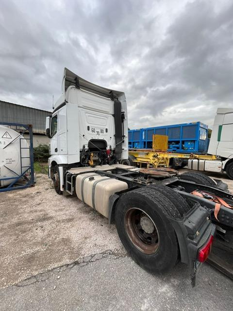 Mercedes ACTROS 1845 - شاحنة جرار: صور 5 Mercedes ACTROS 1845 - شاحنة جرار: صور 5