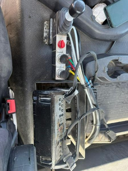 Mercedes AROCS 3243 BI-BENNE GRUE - قلابات, شاحنة كرين: صور 5 Mercedes AROCS 3243 BI-BENNE GRUE - قلابات, شاحنة كرين: صور 5