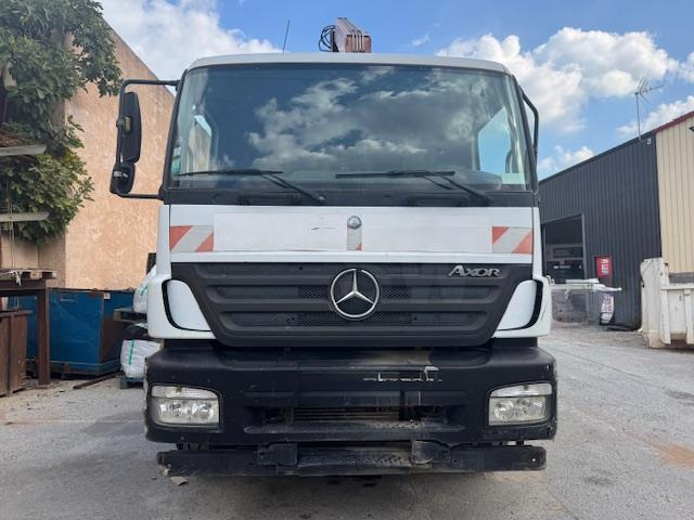 Mercedes AXOR 1828 BENNE GRUE FASSI - قلابات, شاحنة كرين: صور 2 Mercedes AXOR 1828 BENNE GRUE FASSI - قلابات, شاحنة كرين: صور 2